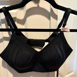 Victoria's Secret Black Seamless Bra